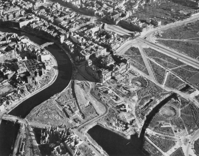 History: World War II photography, Berlin, Germany