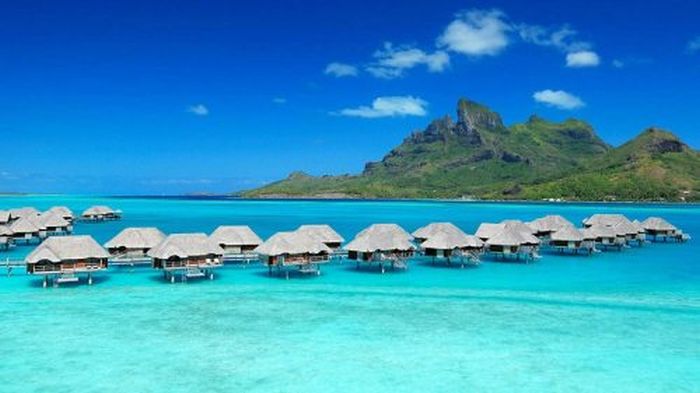 Four Seasons resort, Bora Bora, Society Islands, French Polynesia, Pacific Ocean