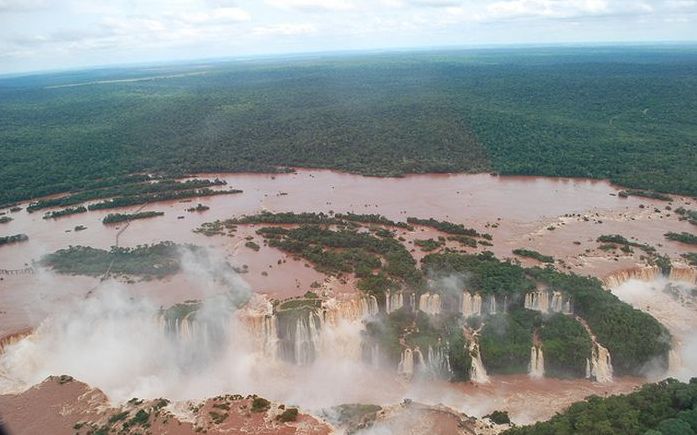 The Devil's Throat (Garganta do diablo), Iguazu river, Brazil, Argentina border