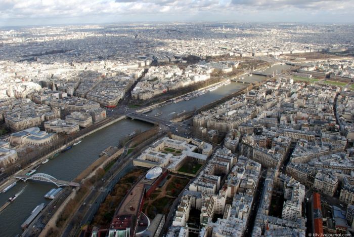 Bird's-eye view of Paris, France