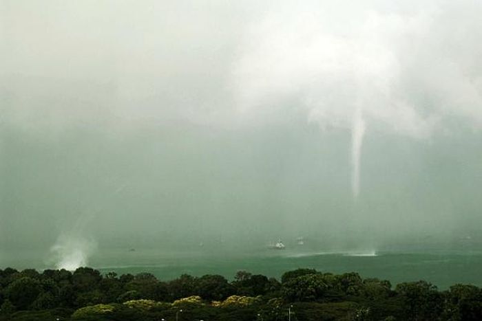 waterspout tornado