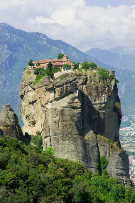 Eastern Orthodox monasteries, Metéora, Greece