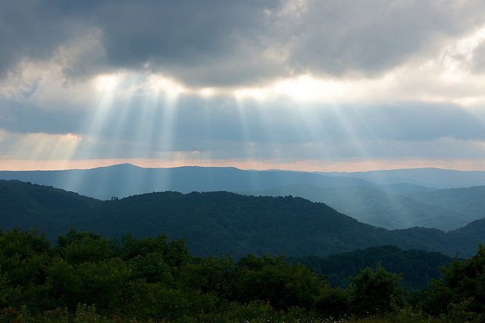sunlight rays landscape photography