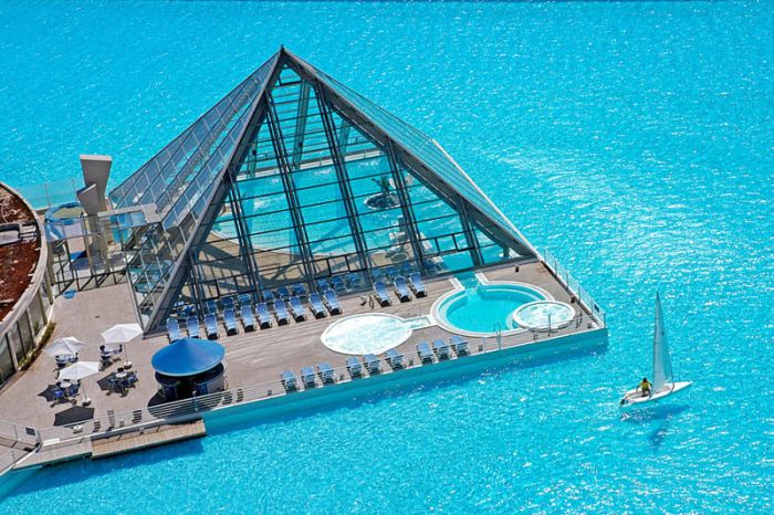 San Alfonso del Mar pool and resort, Algarrobo, Chile