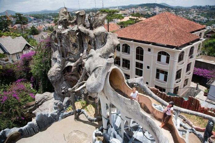 Hang Nga guesthouse, Crazy House, Đà Lạt, Vietnam