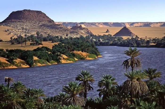 Lakes of Ounianga, Sahara desert, Chad