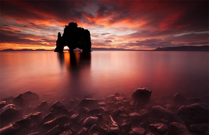 Dynosaur Rock Hvítserkur, Vatnsnes, Iceland