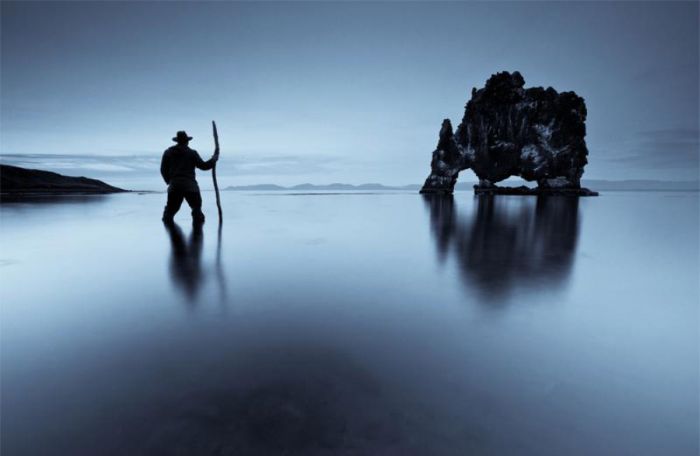 Dynosaur Rock Hvítserkur, Vatnsnes, Iceland