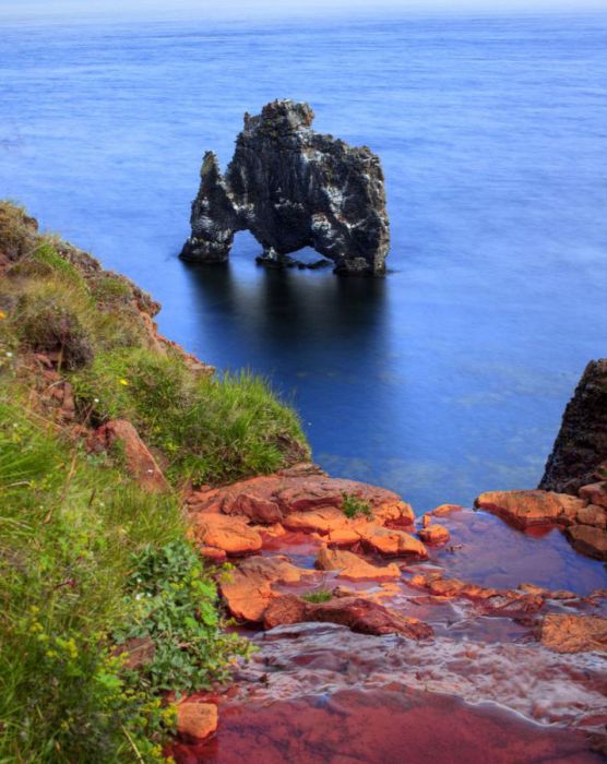 Dynosaur Rock Hvítserkur, Vatnsnes, Iceland