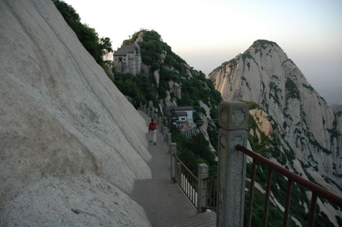 Hua shan hiking trail, Huayin, Shaanxi province, China