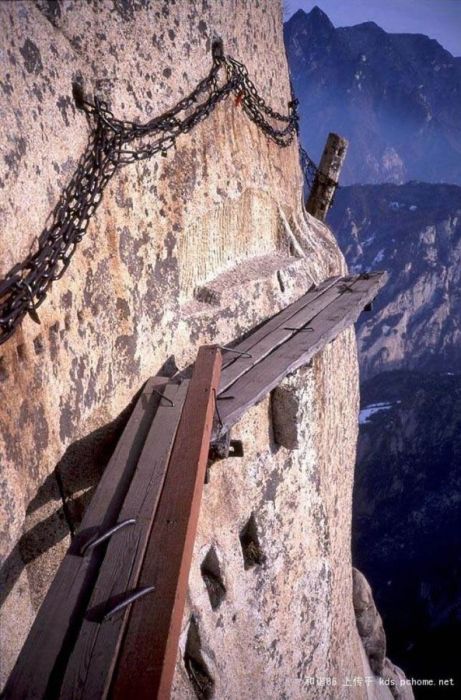 Hua shan hiking trail, Huayin, Shaanxi province, China