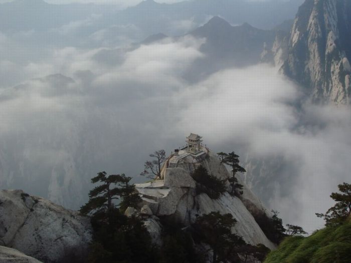 Hua shan hiking trail, Huayin, Shaanxi province, China