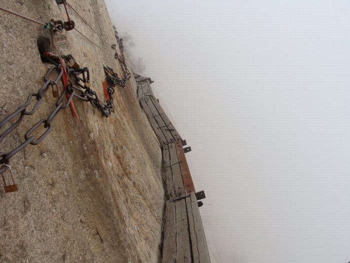 Hua shan hiking trail, Huayin, Shaanxi province, China