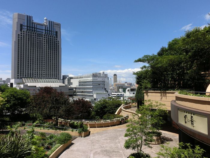 Namba Parks, rooftop tower gardens, Naniwa-ku, Osaka, Japan