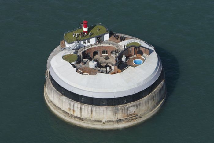 Spitbank Fort Clarenco Hotel, Solent, Portsmouth, England