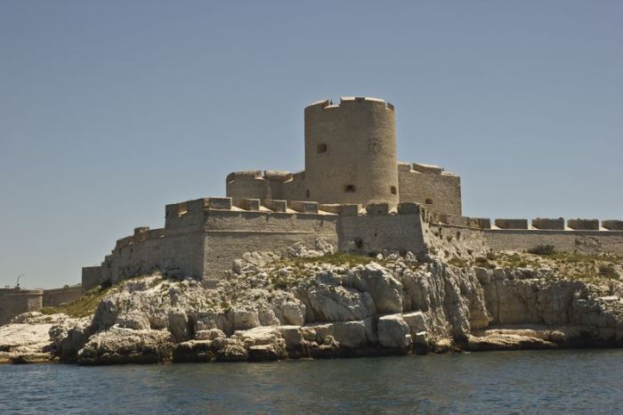 Château d'If fortress on the island of If, Frioul Archipelago, Bay of Marseille, Mediterranean Sea, France