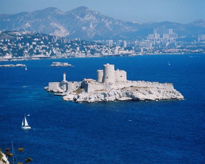 Château d'If fortress on the island of If, Frioul Archipelago, Bay of Marseille, Mediterranean Sea, France