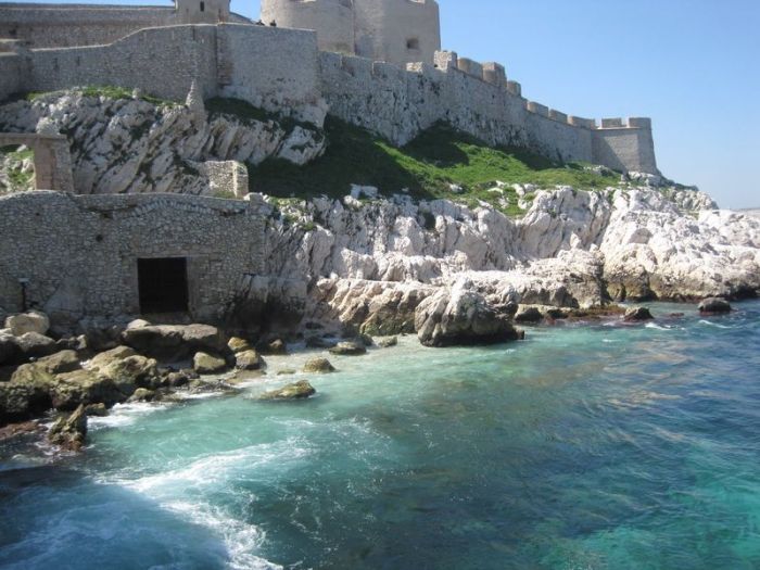 Château d'If fortress on the island of If, Frioul Archipelago, Bay of Marseille, Mediterranean Sea, France