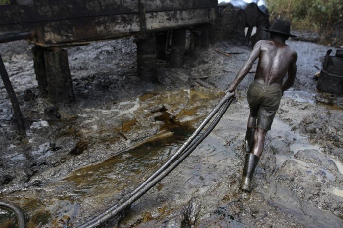 Oil bunkering, Nigeria