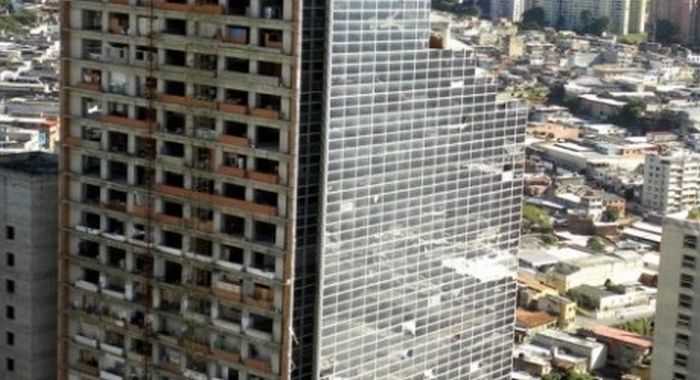 Torre de David, Centro Financiero Confinanzas, Caracas, Venezuela