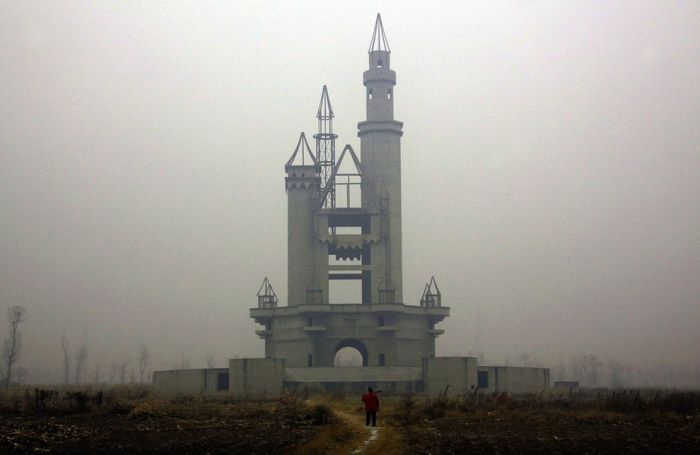 abandoned places around the world