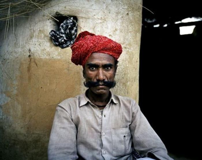 Life of gypsies by Joakim Eskildsen