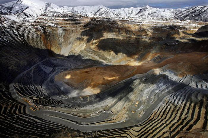 Massive landslide in Kennecott Copper Bingham Canyon Mine, Oquirrh Mountains, Salt Lake City, Utah, United States