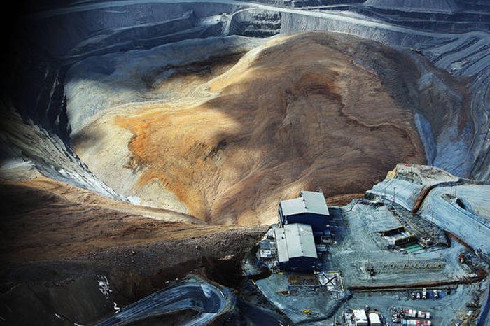 Massive landslide in Kennecott Copper Bingham Canyon Mine, Oquirrh Mountains, Salt Lake City, Utah, United States