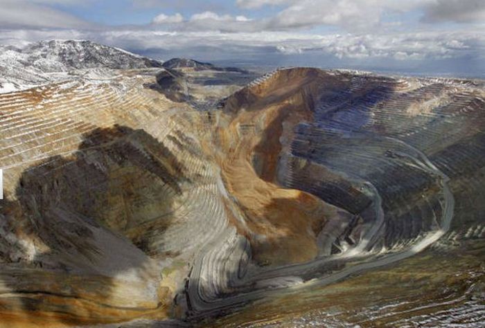 Massive landslide in Kennecott Copper Bingham Canyon Mine, Oquirrh Mountains, Salt Lake City, Utah, United States