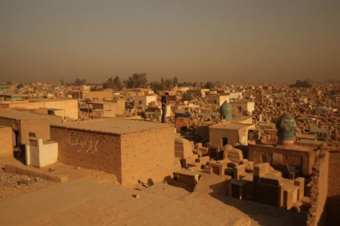 Wadi Al-Salaam cemetery