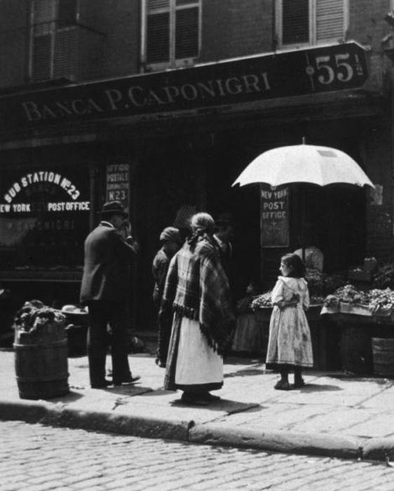 History: Life in the New York City, 19th century, United States