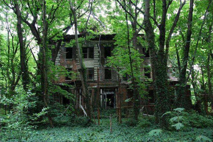 North Brother Island, East River, New York City, United States