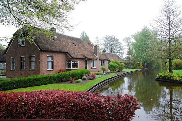 Giethoorn village, Overijssel, Steenwijkerland, Netherlands