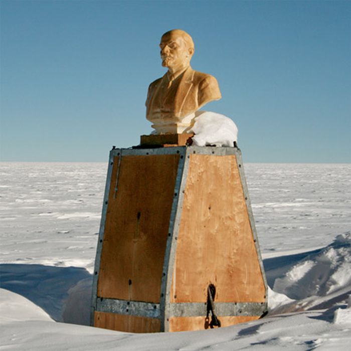 Abandoned places of Antarctica, Antarctic Plateau