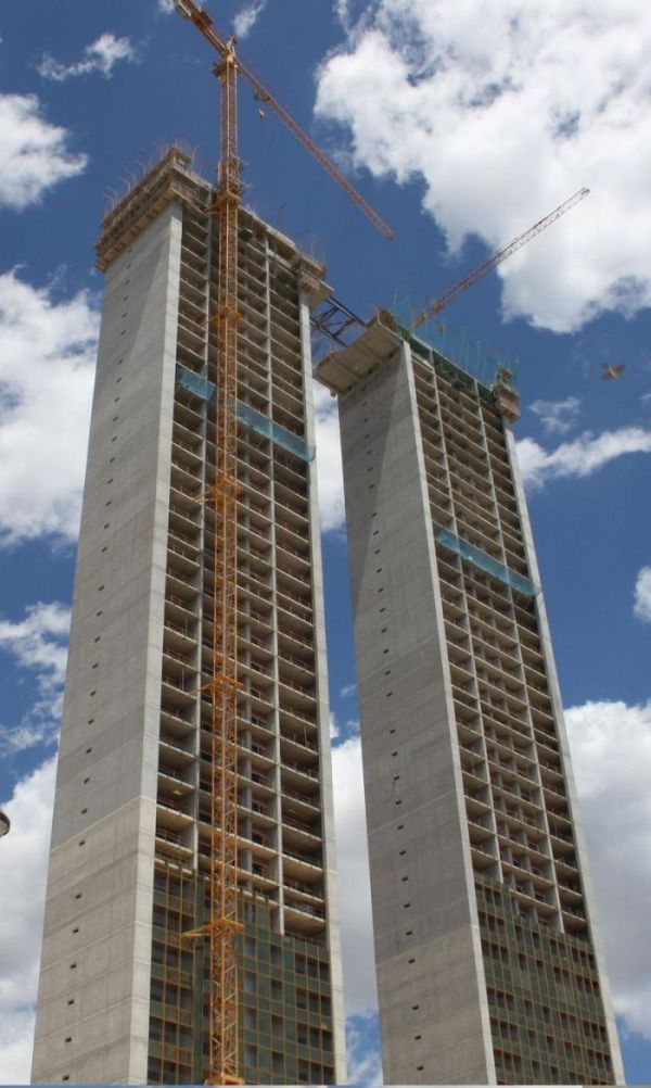 Residencial In Tempo skyscraper building, Benidorm, Spain