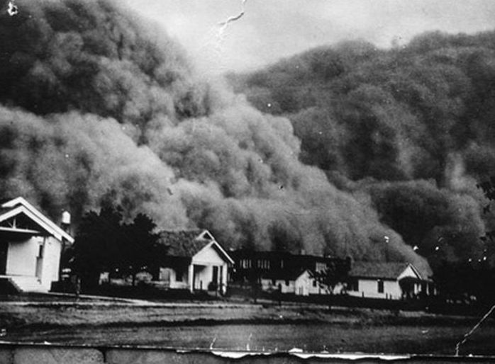 History: Dust Bowl, Dirty Thirties, 1930s, Great Plains, American and Canadian prairies