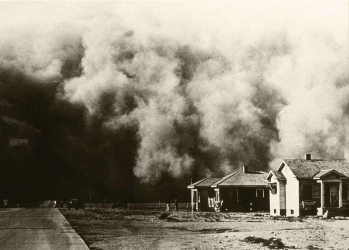 History: Dust Bowl, Dirty Thirties, 1930s, Great Plains, American and Canadian prairies