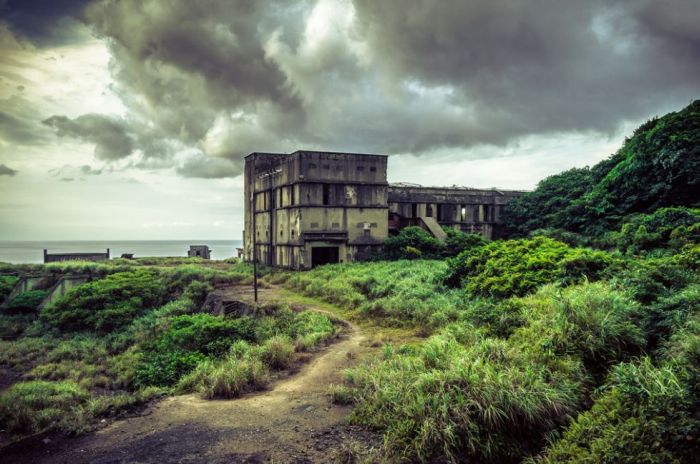abandoned places around the world