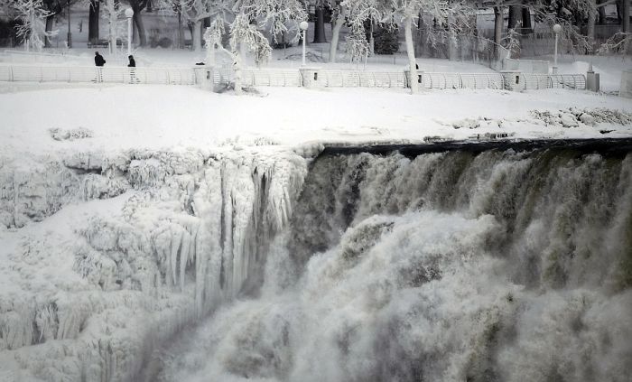 Niagara Falls frozen partially in 2014, Canada, United States