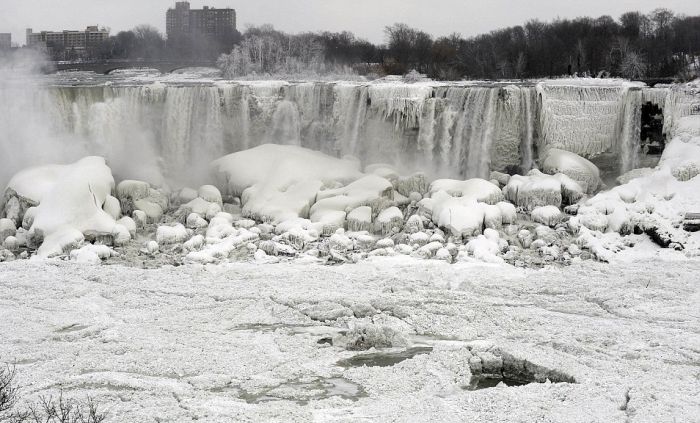 Niagara Falls frozen partially in 2014, Canada, United States
