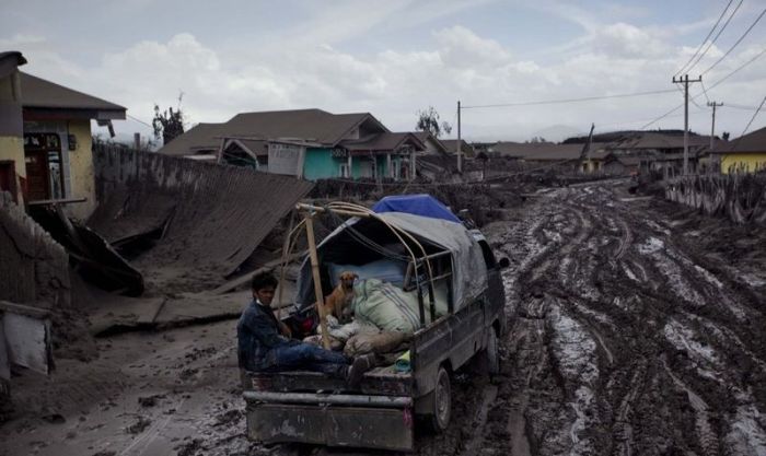 Mount Sinabung, January 2014 eruption, Karo Regency, North Sumatra, Indonesia