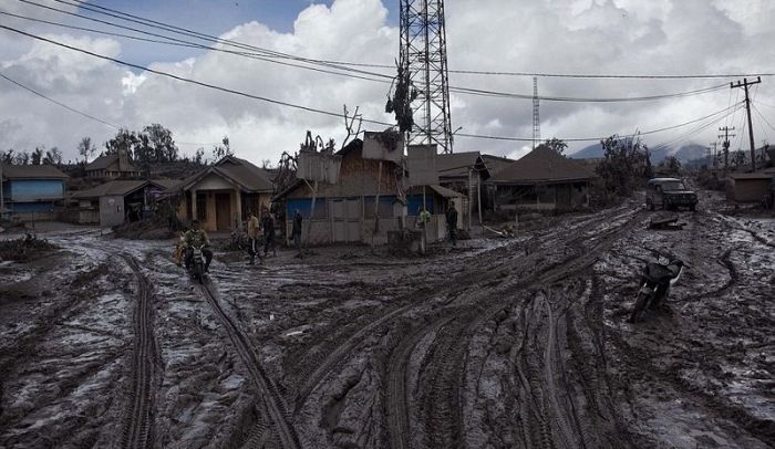 Mount Sinabung, January 2014 eruption, Karo Regency, North Sumatra, Indonesia