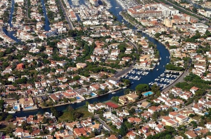 Empuriabrava, Girona, Costa Brava, Catalonia, Spain