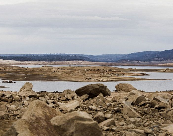 Folsom Lake reservoir, Sacramento, American River, Northern California, United States