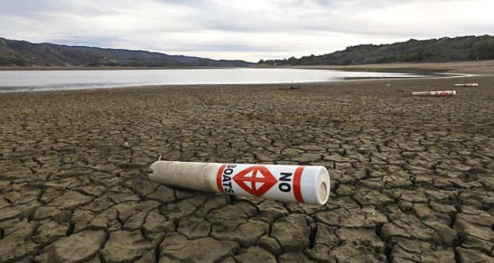 Folsom Lake reservoir, Sacramento, American River, Northern California, United States