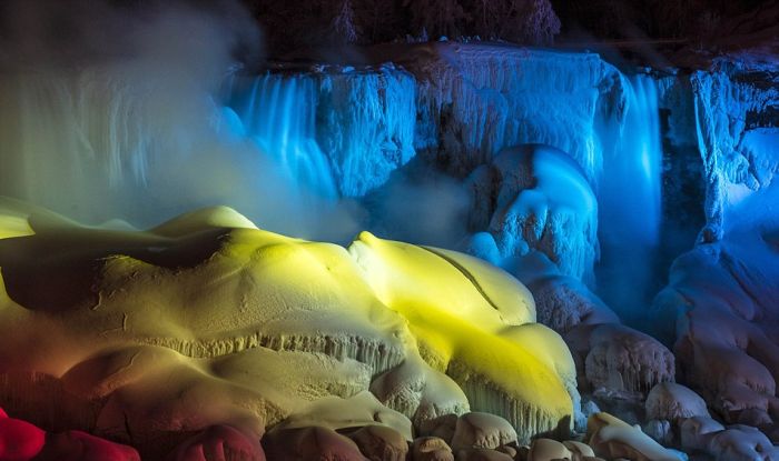 Niagara Falls frozen partially in 2014, Canada, United States