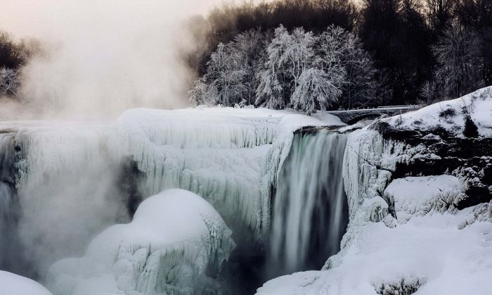 Niagara Falls frozen partially in 2014, Canada, United States