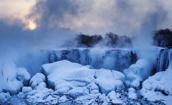 Niagara Falls frozen partially in 2014, Canada, United States