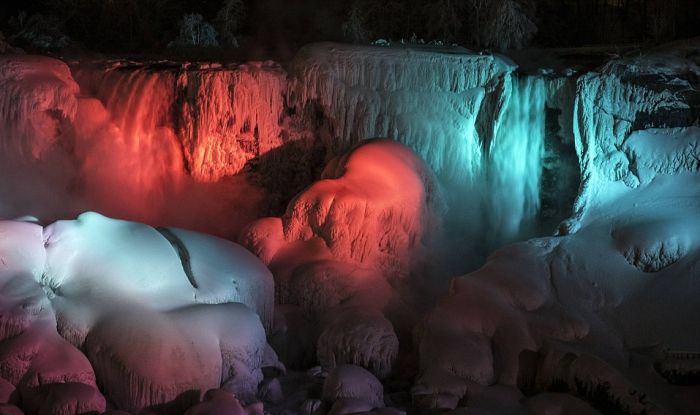 Niagara Falls frozen partially in 2014, Canada, United States