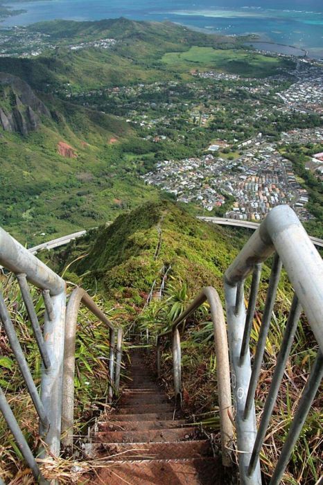 Stairway to Heaven, Haʻikū Stairs, Oʻahu, Hawaiian Islands, United States